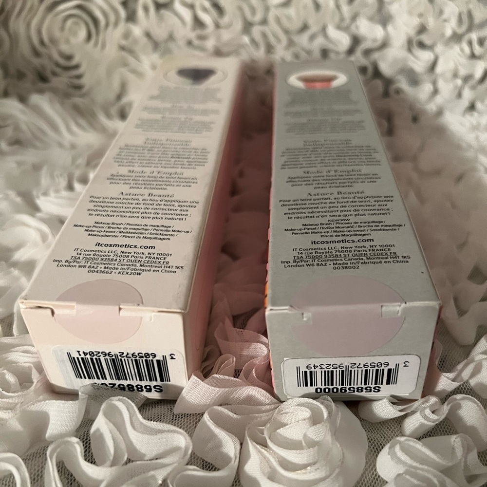 BNWT!it brushes for ulta flower power foundation & holographic L E brush๐๐ - Picture 5 of 11